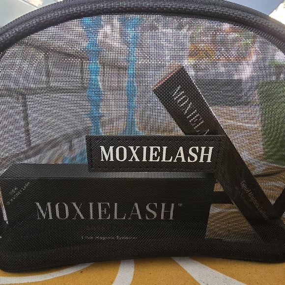 Magnetic Lash + Magnetic Liner + Zipper Case - Picture 4 of 5